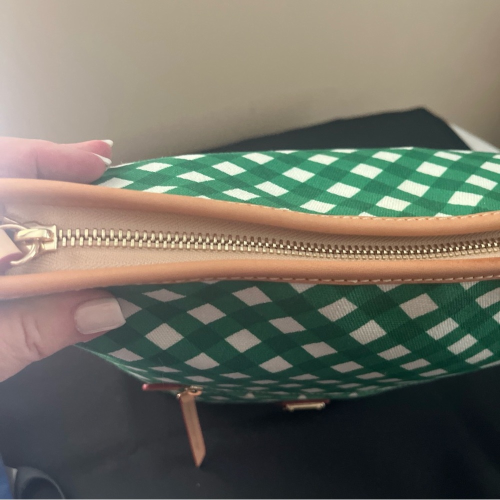 Dooney & Bourke Brand New handbag cross body sample bag. One of a kind. - Picture 9 of 12
